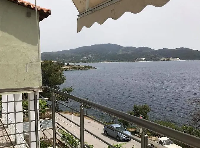 L&d * Νέος Μαρμαράς