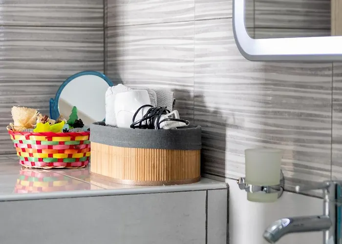 L&d * Νέος Μαρμαράς