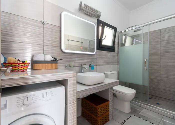 L&d * Νέος Μαρμαράς