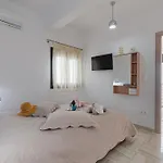L&d Néos Marmarás